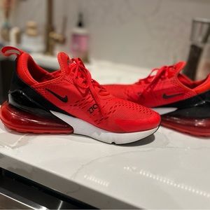 Nike Red Airmax 270